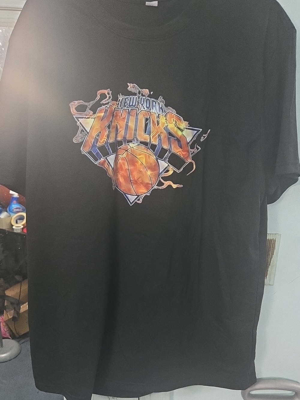 New York Knicks Graphic Tee - Black